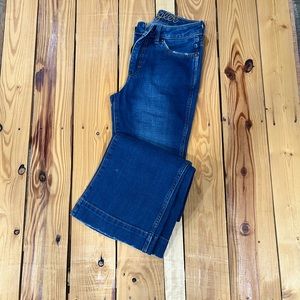 Women’s Wrangler Retro Flare Jeans